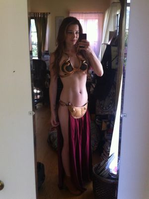 Slave Leia cosplay