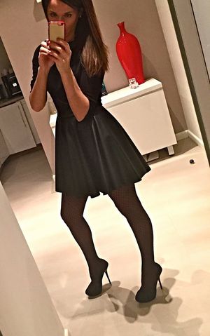 Quick selfie before night out