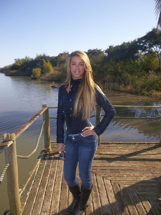 Brazilian t-babe