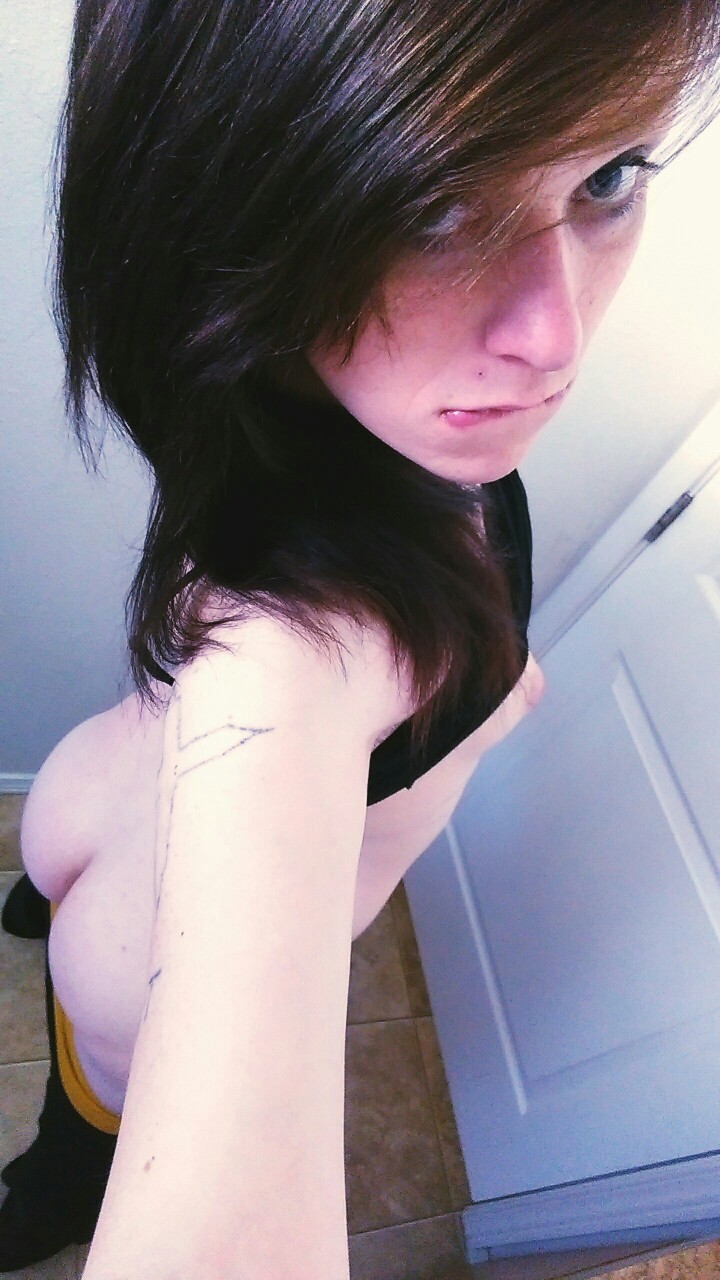 More selfies. Please!