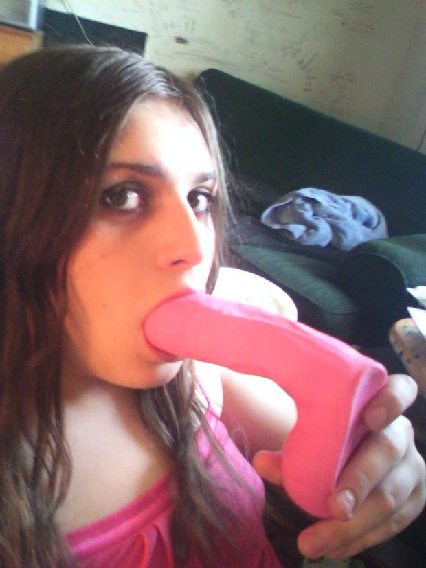 Pink T-babe