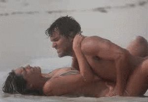 Kelly Brook Fucking On The Beach