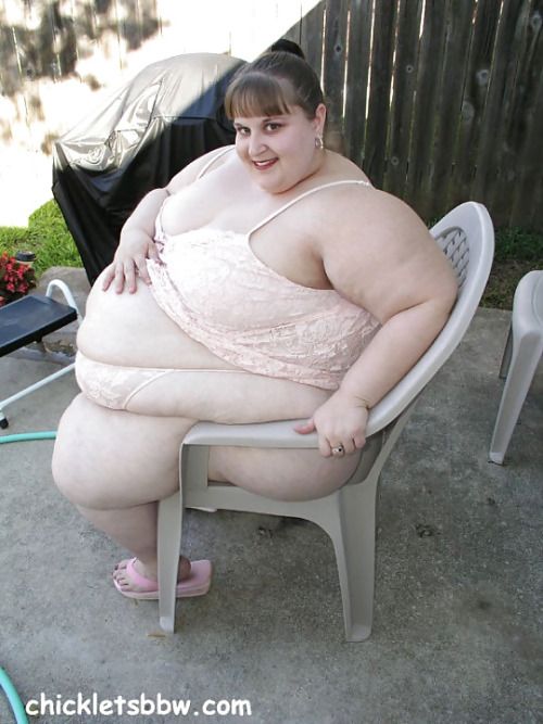 bigssbbwgirl:
bigssbbwgirl.tumblr.com