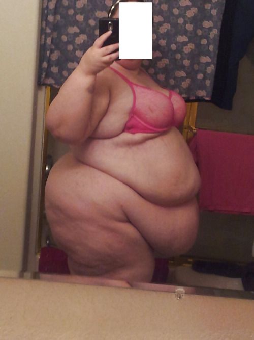 big-jean-ssbbw:

Wanna fuck a horny BBW? - CLICK HERE!