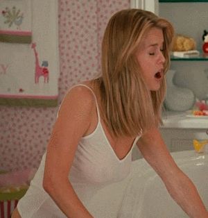 Alice Eve - Sex and the city 2