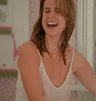 Alice Eve - Sex and the city 2
