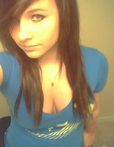 Sexy amateur selfie teasing some cleavage