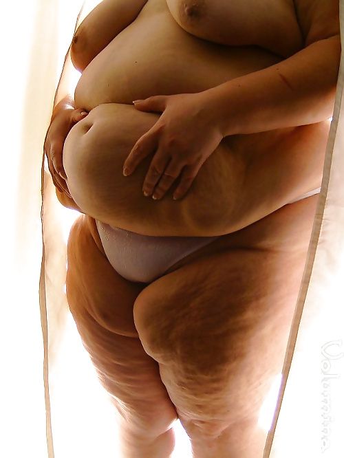 big-jean-ssbbw:
big-jean-ssbbw.tumblr.com