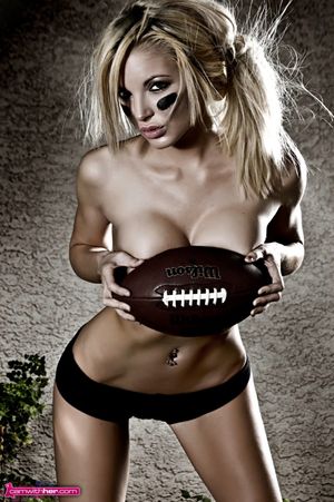 Athletic Camgirl Valentina: Football Striptease