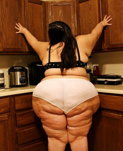 big-jean-ssbbw:

Wanna fuck a horny BBW? - CLICK HERE!