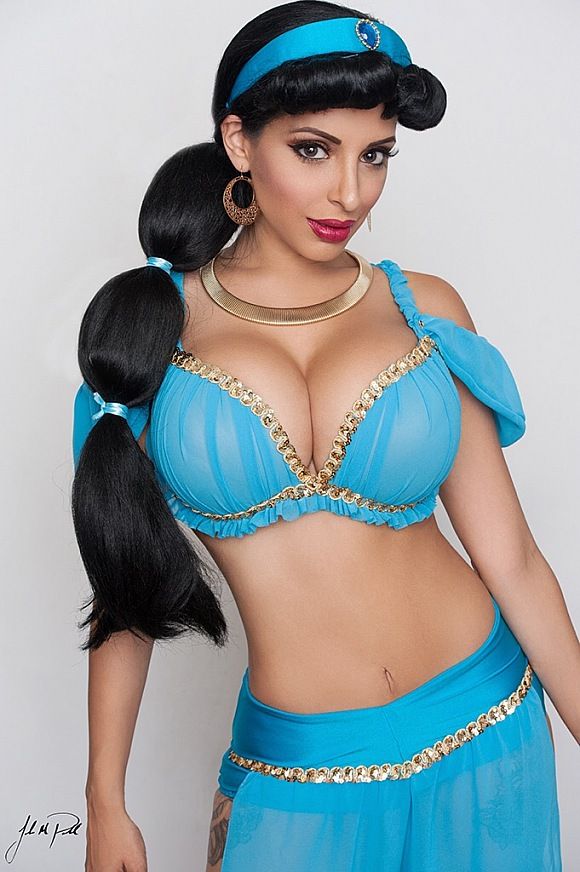 sexy cosplay jasmine