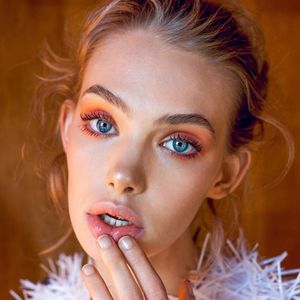 tell me what u want little slut