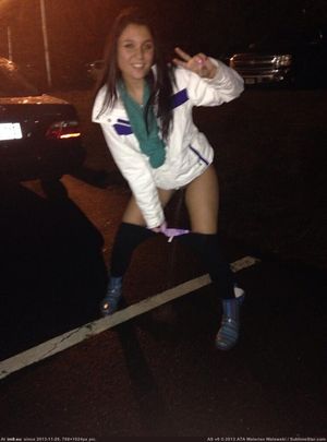 Drunk teen peeing in the parking lot