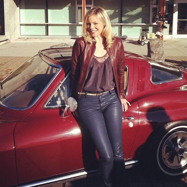 Amy Smart being hot