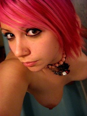 emogirls - Pink Hair [NSFW]