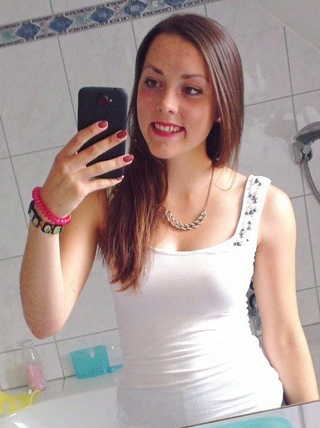 petite just 18 yo hottie exposed