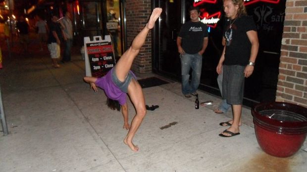 Dancing teen on the street accidentally flashed a lip