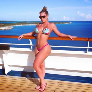 Kathy Ferreiro Cubian -9/91 -5'4''- 36DD-24-38''- 145lbs -8-Shoe, CunniIingus! -Yummy!!