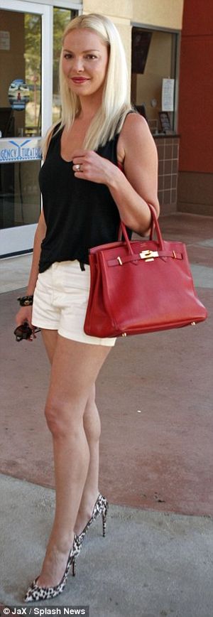 Katherine Heigl -11/78 -5'9''- 36-26-36''- 34B-Bra -139lbs -9-Shoe, Serious Cunnilingus! -Yum! Yum!