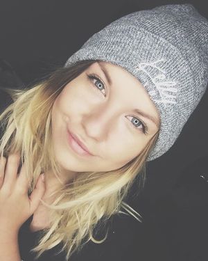 Instagram media by missesvlog - Das Gute am Sommerende ist, dass wieder Mützenzeit ist ^.^ (Link zum Beanie in meiner Bio)