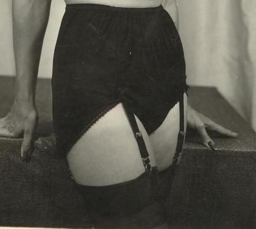 She’s always ready, aaaalways. 1940s-1950s