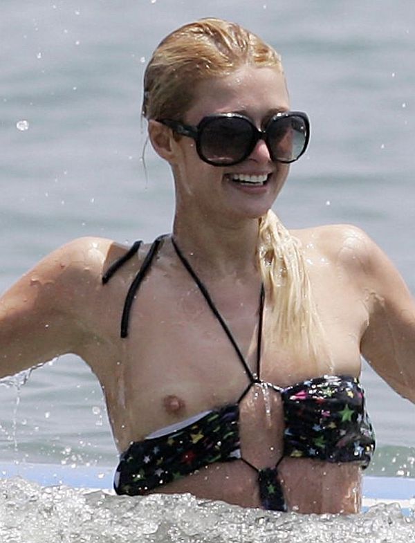 Paris Hilton -2/81 -5'8''- 34A-25-35''- 115lbs - 11-Shoe, Old Money Cunnilingus! - Yum! Yum!