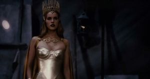 Isabel Lucas, Aussie,- 1/85 -5'6''- 34B-23-33''- 114lbs - 7-Shoe, (Athena) - Eat! That! -Yum! Yum!