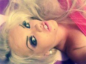 Name: Michelle-B, Alter: 24, Geschlecht: weiblich, Beziehung: Single, Sexualit&#228;t: bi, Erotiktyp: keine Angabe, Interessiert an: Frauen, M&#228;nnern, Haarfarbe: blond, Augenfarbe: blau, Gr&#246;&#223;e: 175cm, Imtimfrisur: rasiert, K&#246;