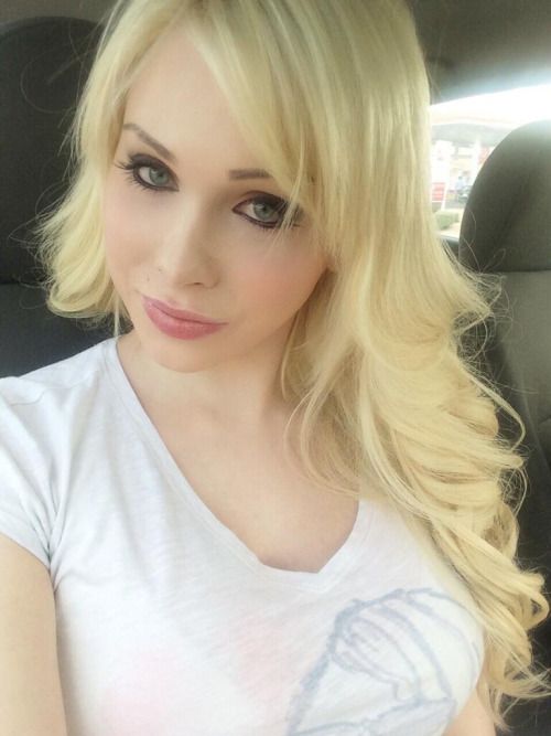 Portrait of SARINA VALENTINA