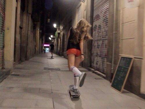 Beau cul cette petite