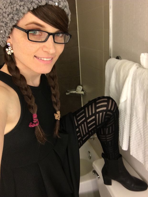 natalie-mars:My outfit is cute. ^-^