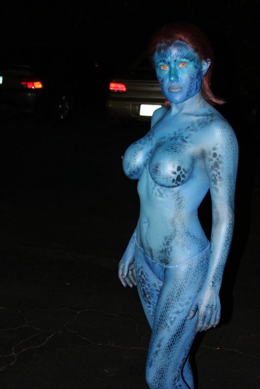 Mystique excellent cosplay