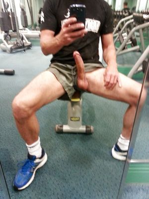 bigdicksfatcocks.tumblr.com