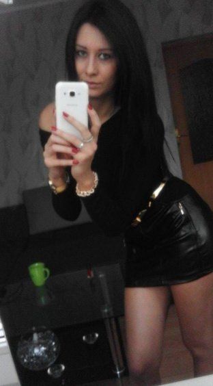 Dark hair bimbo ready for wild night out