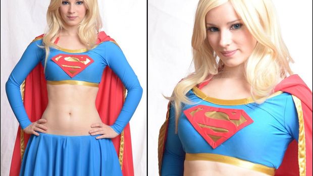 Supergirl cosplay