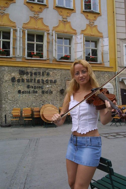Citytrip nude in public