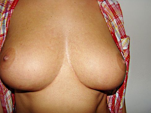 Daria is a very attractive blonde babe that loves to show her hot body to strangers on the internet. Se strips and flaunt her big boobies before rubbing her pussy. 
The post Curvy Blonde Babe Shows Her Body appeared first on Porn Hand Job.