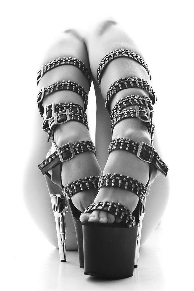 high heels imFETISH