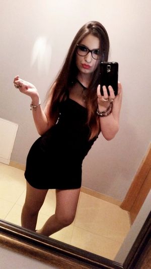 Brunette fuckdoll getting ready for some hot party