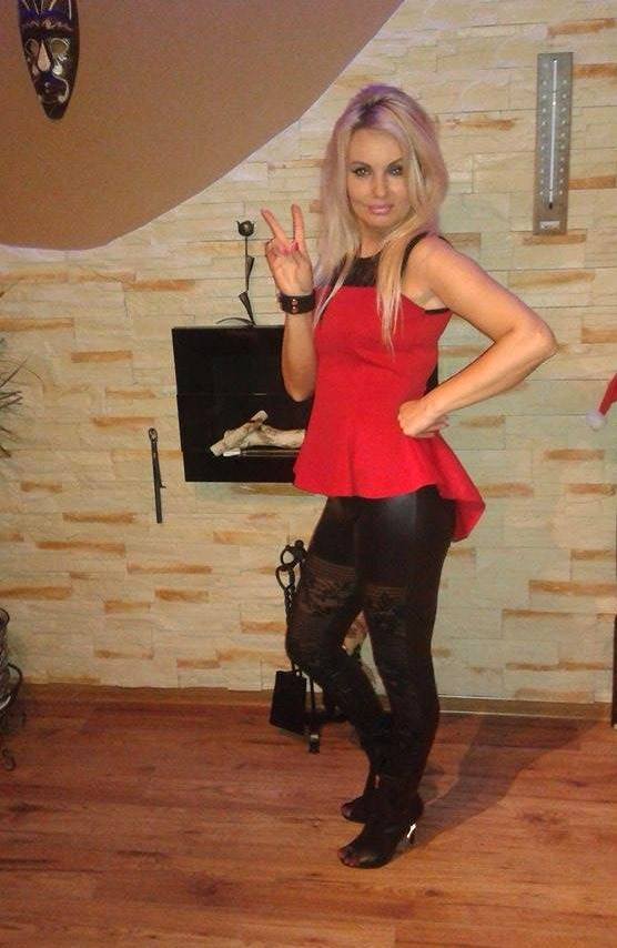 Even after years... the bimbo is strong in her