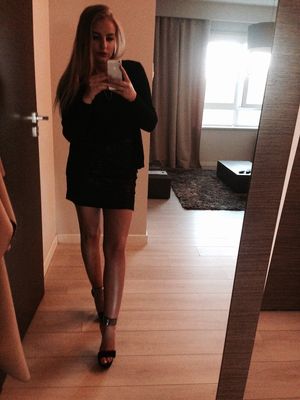 Just last selfie and I'm ready to go, goshh I need some extra hard cock!