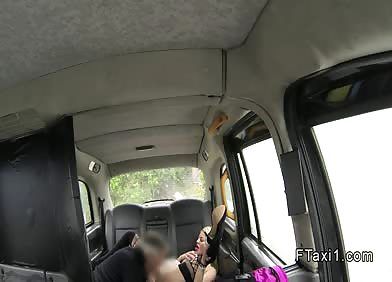 Source : DaPorn.comBig tittied British blonde babe in stockings and high heels gets her pussy licked in back seat in a fake taxi then driver bangs her till cunt creampie in public
The post Big tittied blonde Brit banged in a cab appeared first on Porn Han