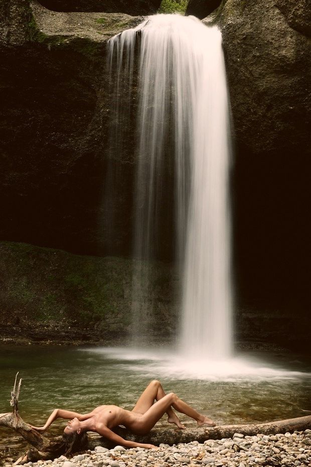 Organic bond between beauty and natural world
