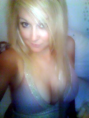 hot sexy blonde amatuer