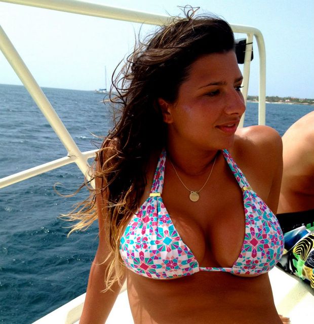 Stunning tits with underboob