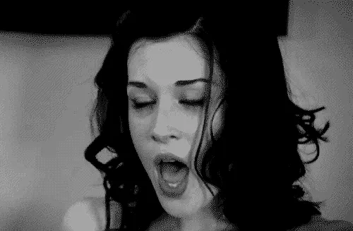 Curles O' Stoya