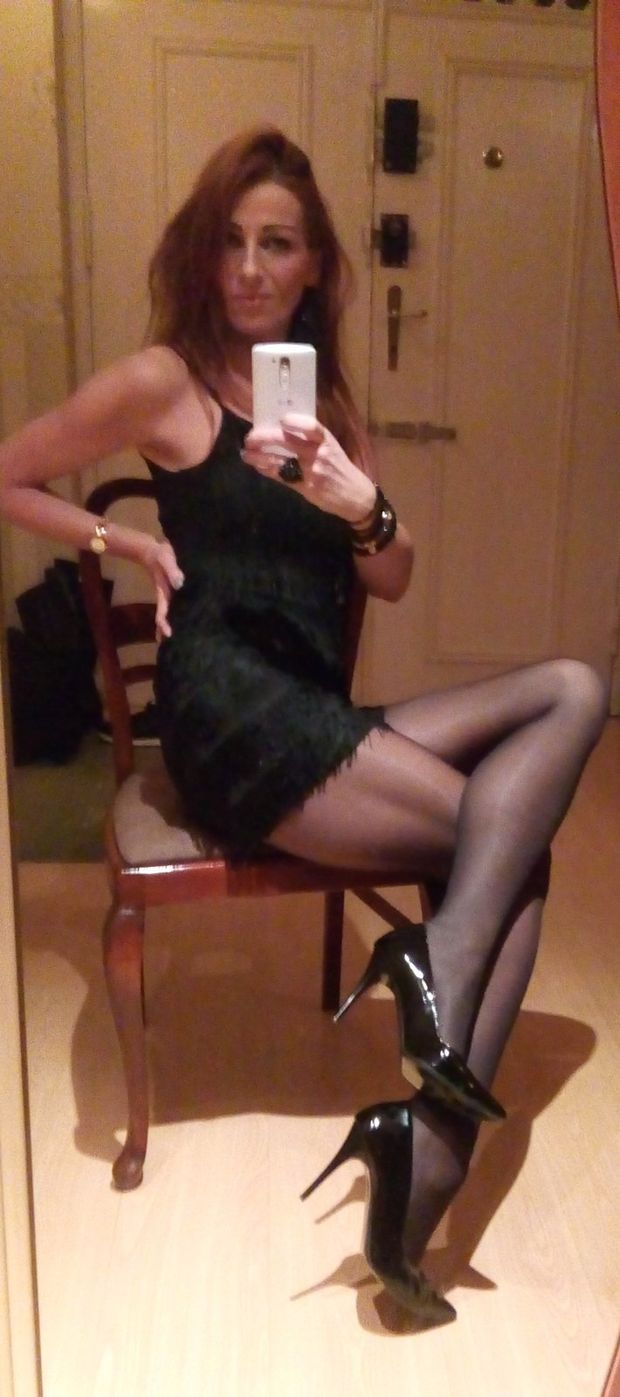 very hot mom