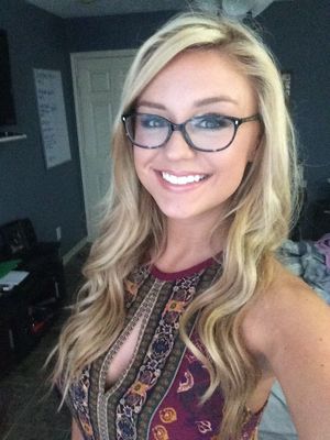 Perfect slutty nerd.