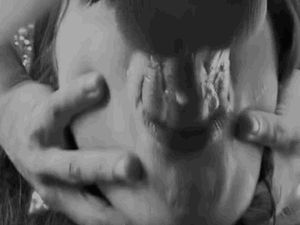 He filled her mouth with much sperm!