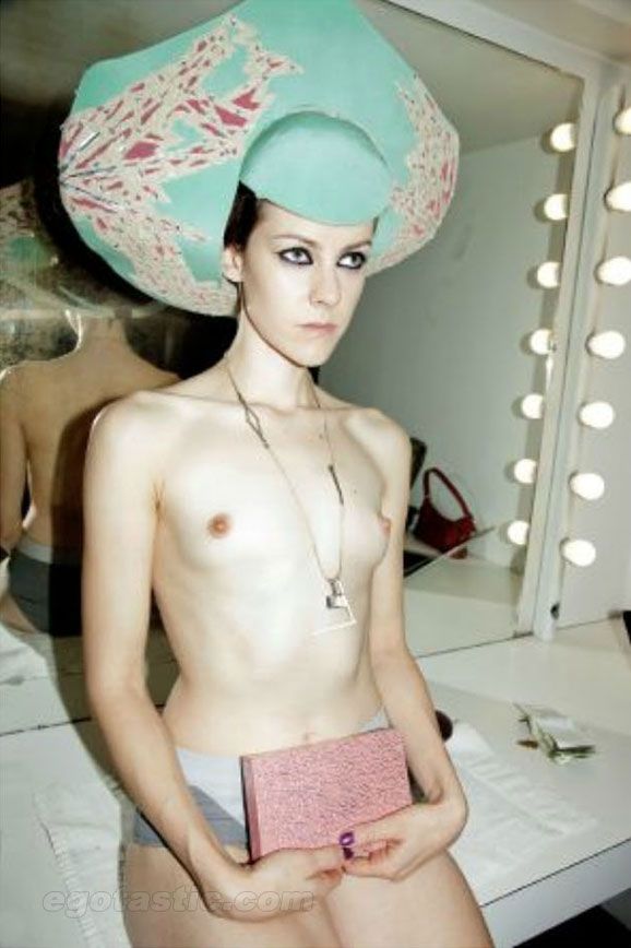 jena-malone-nude-s-magazine-02 -